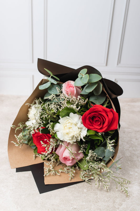 Ramo María Bonita - Rosa Roja, Rosa Clarita y Clavel Blanco