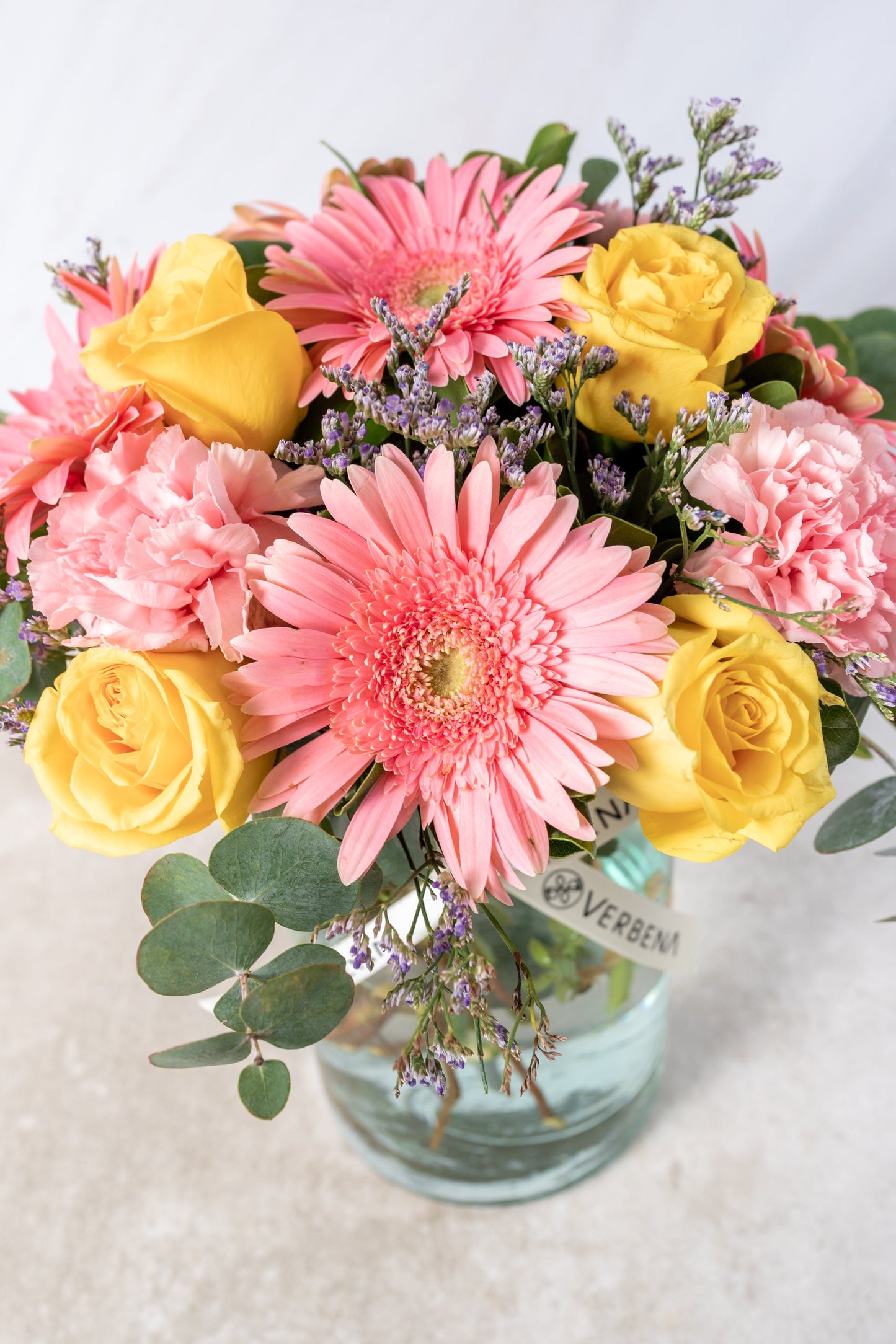 Brillo de Sol - Gerbera Rosa con Rosa Amarilla