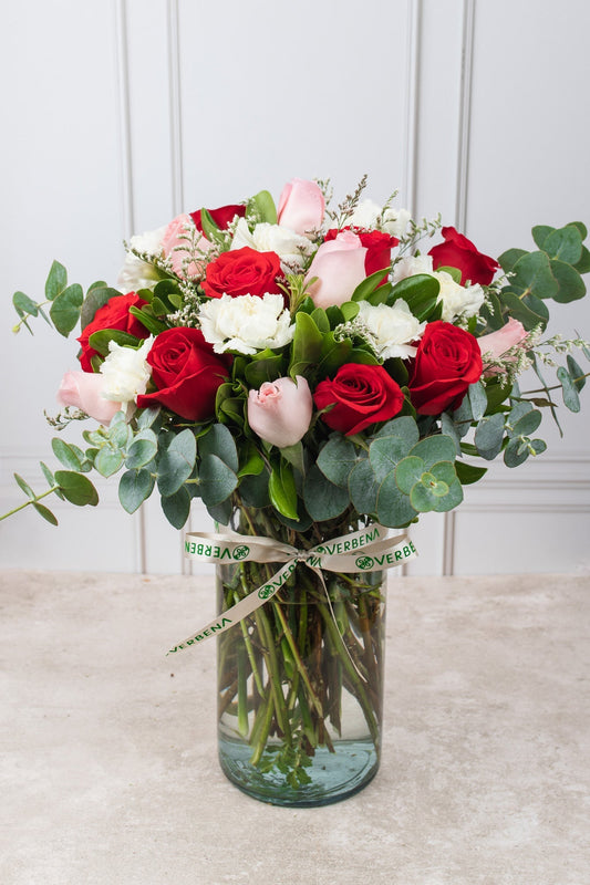 María Félix / Rosa Roja y Rosa Clarita con Clavel Blanco